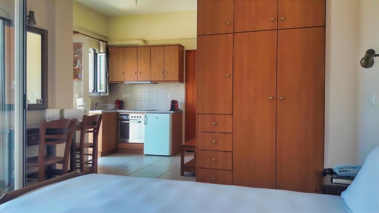 Vasiliki Apartments Stoúpa Extérieur photo