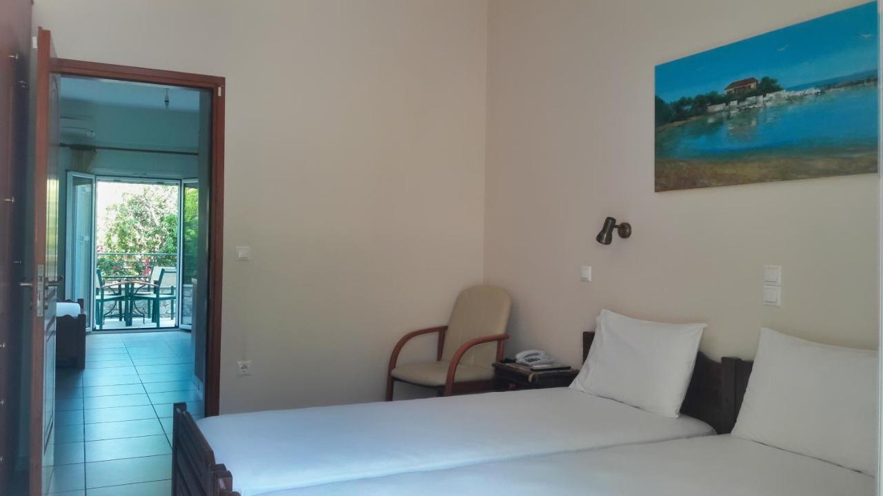 Vasiliki Apartments Stoúpa Extérieur photo